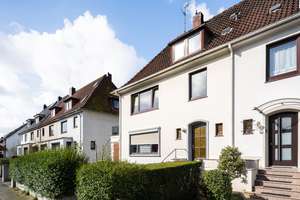 Reihenendhaus mit Garage in Bremerhaven/Geestemünde – Die vollständige Adresse der Immobilie erhältst du vom Anbieter., 27570 Geestemünde, Bremerhaven – Vorschaubild 2