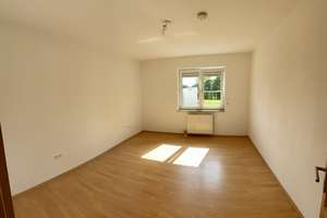 Modernisierte Wohnung mit drei Zimmern sowie Balkon und Einbauküche in Oberhausen-Rheinhausen – Die vollständige Adresse der Immobilie erhältst du vom Anbieter., 68794 Oberhausen-Rheinhausen – Vorschaubild 5