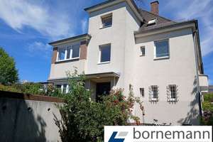 Nähe Luitpoldhain! Charmante 3-Zi.-Wohnung mit Balkon + Wintergarten! Garage optional! 
