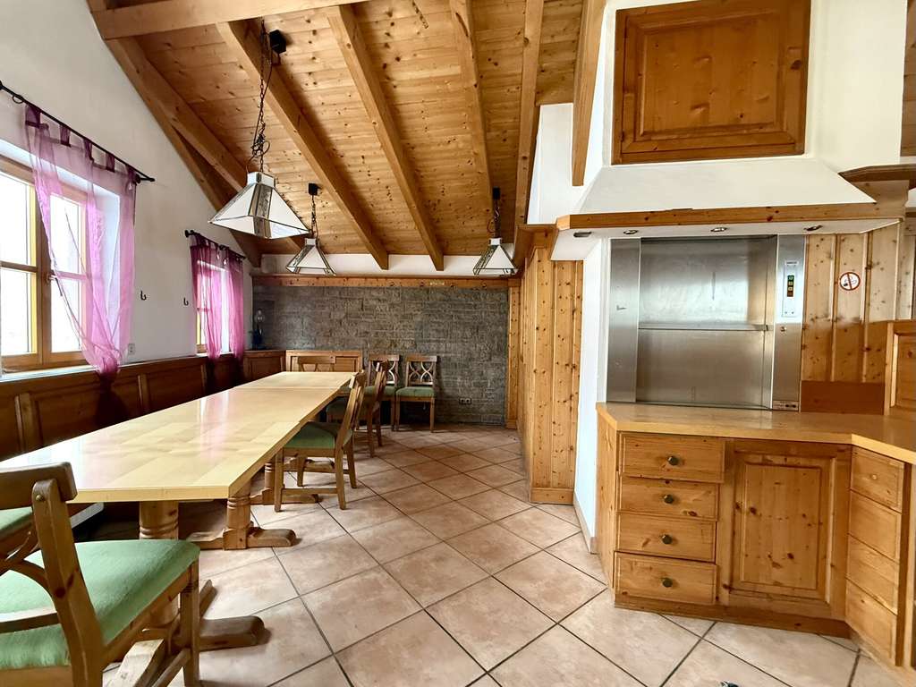 Immobilie in Güntersleben - HANDWERKERTRAUM MIT WERKSTATT, KELLER & GENEHMIGTEM UMBAUPOTENZIAL – WERKZEUG RAUS, ZUKUNFT REIN! - Bild 4