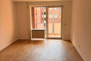 Frisch modernisierte 2-Zimmer-Wohnung mit neuer Küche und Stellplatz in Kiel