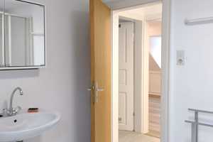 1 1/2 Zimmerwohnung 42 qm EBK für Einzelperson – Wiesbaden – Vorschaubild 3