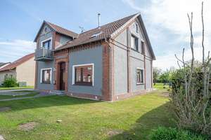 Sehr gepflegtes Zweifamilienhaus! – Die vollständige Adresse der Immobilie erhältst du vom Anbieter., 26969 Butjadingen – Vorschaubild 3