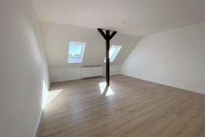 Liebevoll sanierte 4-Zimmer-Wohnung in einem prächtigen Gründerzeithaus im  Waldstraßenviertel