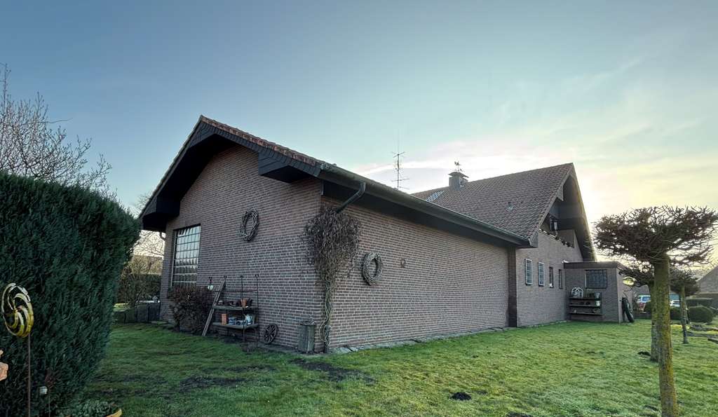 Immobilie in Schermbeck - Großzügiges Anwesen mit Schwimmhalle, Sauna und optionaler Grünlandfläche in Schermbeck-Damm - Bild 3