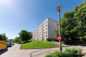 vermietete 3-Raum Wohnung in Winzerla mit Top-Blick! – Die vollständige Adresse der Immobilie erhältst du vom Anbieter., 7745 Winzerla, Jena – Vorschaubild 3