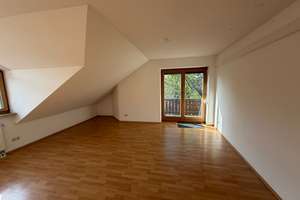 Heimelige, großzügige 2-Zi-DG Wohnung in bester Lage München-Trudering - frei und sofort verfügbar ! – Die vollständige Adresse der Immobilie erhältst du vom Anbieter., 81827 Waldtrudering, München – Vorschaubild 2