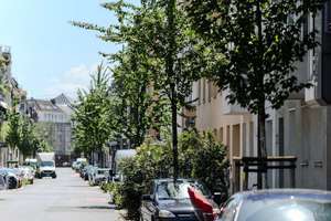 Zwischen Hofgarten und Nordstraße – ein Balkon ins Grüne, mitten in der Stadt – Die vollständige Adresse der Immobilie erhältst du vom Anbieter., 40479 Pempelfort, Düsseldorf – Vorschaubild 12