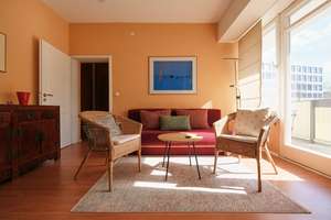 "Sonnige Hochparterre Wohnung mit großem Süd-Balkon, freiem Blick und Stellplatz in Alt-Lietzow"