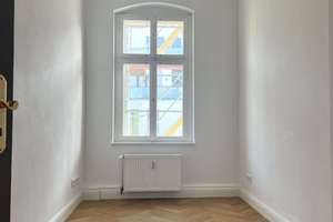 Bezugsfreie 3-Zimmer-Altbauwohnung im Samariterkiez mit Fischgrät & modernem Bad! – Die vollständige Adresse der Immobilie erhältst du vom Anbieter., 10247 Friedrichshain, Berlin – Vorschaubild 6