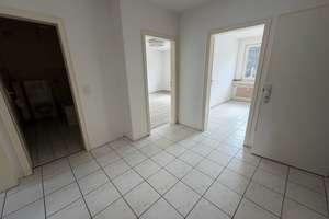 Helle 3 Zimmer-Wohnung mit Balkon – Ihr neues Zuhause in Duisburg – Bahnhofstraße 8, 47138 Mittelmeiderich, Duisburg – Vorschaubild 3