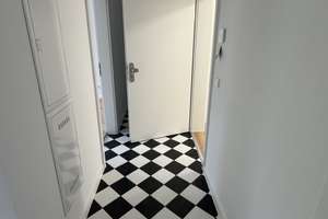 Attraktive 3-Zimmer Wohnung mit Balkon in Wiesbaden-Biebrich – Mainstraße 21, 65203 Biebrich, Wiesbaden – Vorschaubild 2