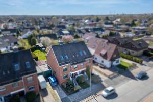 Bremerhaven - Leherheide | Doppelhaushälfte mit viel Platz und schönem Grundstück! – Die vollständige Adresse der Immobilie erhältst du vom Anbieter., 27578 Fehrmoor, Bremerhaven – Vorschaubild 36