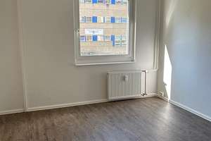 Große 5 Raumwohnung im EG für Familien! – Schönauer Ring 17, 4205 Schönau, Leipzig – Vorschaubild 2