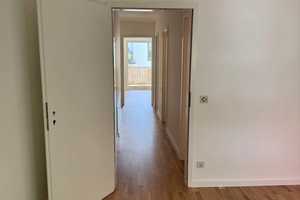 Stilvolle, lichtdurchflutete 4-Zimmer-Wohnung mit Balkon in München – München – Vorschaubild 5