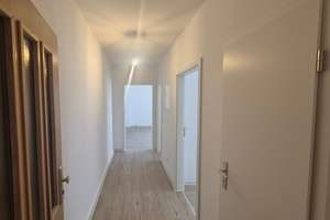 Renovierte 2 Zimmer in beliebter Lage, kompakter Schnitt, separate Küche, Tageslichtbad mit Dusche – Wollenweberstraße 8, 18055 Stadtmitte, Rostock – Vorschaubild 5
