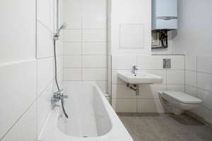 Bezugsfreie 2-Zimmer-Altbauwohnung in begehrter Kiezlage des Prenzlauer Bergs! – Driesener Straße 29, 10439 Prenzlauer Berg, Berlin – Vorschaubild 9
