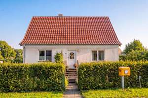 Wo jeder Sonnenstrahl ein Versprechen ist – Ihr neues Zuhause in Heiligendamm – Die vollständige Adresse der Immobilie erhältst du vom Anbieter., 18209 Bad Doberan – Vorschaubild 2