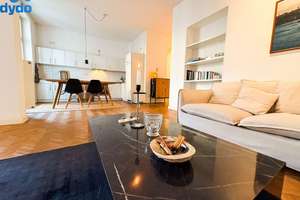 Diese brillante im Hinterhaus gelegene 2-Zimmerwohnung mit Balkon erwartet Sie im Herzen vom P-Berg!