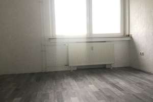 Schnuckelige Seniorenwohnung für Ehepaare im Grünen! (WBS und Mindestalter 60 Jahre erforderlich) – Minnesängerstraße 70, 45279 Freisenbruch, Essen – Vorschaubild 5