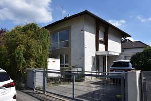 Unternehmervilla in hervorragender Lage mit Ausbaupotenzial