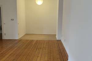Geräumige 1-Zimmer-Altbauwohnung in bester Charlottenburger Lage – Leibnizstraße 33, 10625 Charlottenburg, Berlin – Vorschaubild 4