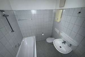 Leben statt pendeln – moderne 2 Zimmer Wohnung im Erdgeschoss mit Terrasse – Solinger Ring 20, 38440 Laagberg, Wolfsburg – Vorschaubild 4