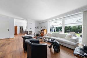 Großzügige Villa auf einem wunderschönen Grundstück. – Die vollständige Adresse der Immobilie erhältst du vom Anbieter., 22359 Volksdorf, Hamburg – Vorschaubild 4