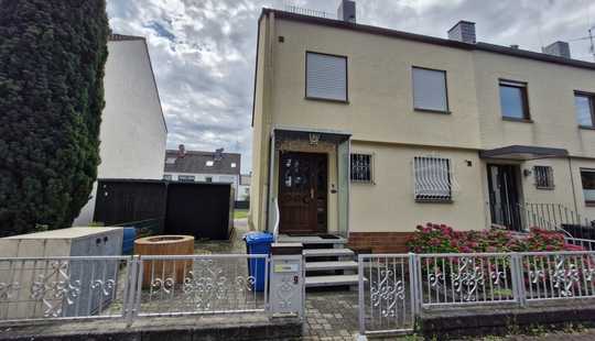 Bild von Großzügiges 5-Zimmer-Reihenendhaus in Hattersheim am Main PROVISIONSFREI