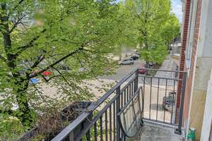 Gut saniert und ausgestattet ! Schöne vermietete 2-Zimmer-Wohnung in guter Lage von Dresden-Löbtau – Die vollständige Adresse der Immobilie erhältst du vom Anbieter., 1159 Löbtau-Nord, Dresden – Vorschaubild 9