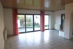 Modernisiertes 1- bis 2-Familienhaus mit Kamin und großem Garten – Die vollständige Adresse der Immobilie erhältst du vom Anbieter., 61130 Nidderau – Vorschaubild 4