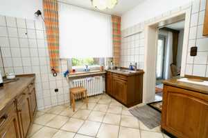 Lichtdurchflutetes Zuhause mit Terrasse, großem Garten und viel Ausbaureserve! – Köln – Vorschaubild 9