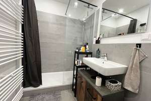 Wohnen im Grünen: helle 3 Zimmer + Süd-West-Balkon, kompakter Schnitt, neues Bad, Gäste-WC, Aufzug – Alteburger Straße 294, 50968 Bayenthal, Köln – Vorschaubild 3