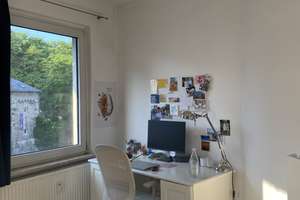 Untermiete Aug - März '27: 1,5 Zimmer Wohnung in Braunschweig Nähe Inselwallpark  – Okerstraße 1, 38100 Innenstadt, Braunschweig – Vorschaubild 3