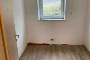 Gepflegtes Reihenhaus mit 4,5 Zimmern in Aletshausen OT Winzer – Hauptstraße 44, 86480 Aletshausen – Vorschaubild 9