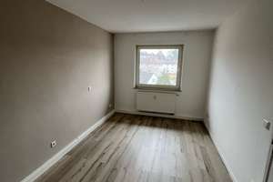 Moderne 2-Zimmer-Wohnung in Bubenreuth mit Balkon und Einbauküche – Damaschkestraße 40, 91088 Bubenreuth – Vorschaubild 5