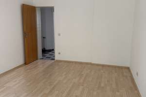 Helle und großzügige 2 Zimmer Wohnung mit Balkon in kernsaniertem Jugendstilhaus – Am Engelnberg 30, 42107 Elberfeld, Wuppertal – Vorschaubild 9