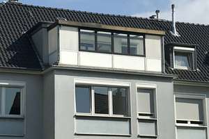 Freundliche 2,5-Zimmer-DG-Wohnung mit Einbauküche und Balkon, Klima in Düsseldorf – Im Kämpchen 1, 40549 Heerdt, Düsseldorf – Vorschaubild 3