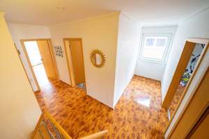 Rundumpaket aus 2003! Großzügiges Mehrgenerationenhaus mit Sauna, Kamin, Garten und Garage in Hürth – Die vollständige Adresse der Immobilie erhältst du vom Anbieter., 50354 Hürth – Vorschaubild 14
