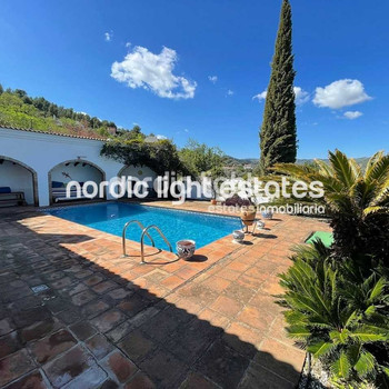 Immobilien zum Verkauf in Comares