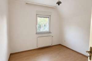 Gemütliche Doppelhaushälfte mit Garten in Duisburg-Rheinhausen – Schwarzenberger Straße 27, 47226 Hochemmerich, Duisburg – Vorschaubild 24