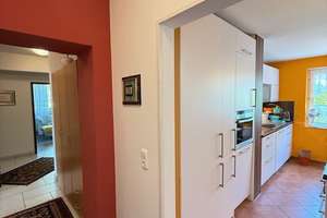 Wohlfühloase in bester Lage: 1-2 Familienhaus mit Garten, Carport & PV-Anlage in Baden-Baden – Lilienmattstraße 2, 76530 Innenstadt, Baden-Baden – Vorschaubild 11