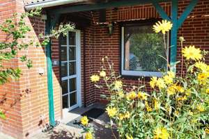 Familienhaus mit Einliegerwohnung, 2 Garagen und Nebengebäude! – Die vollständige Adresse der Immobilie erhältst du vom Anbieter., 25764 Wesselburen – Vorschaubild 3