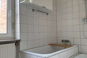 Gepflegte 3-Zimmer-Wohnung in Stuttgart – Die vollständige Adresse der Immobilie erhältst du vom Anbieter., 70374 Schmidener Vorstadt, Stuttgart – Vorschaubild 1