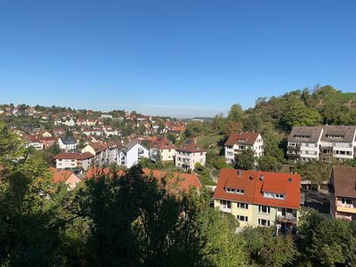 Schöne helle 3,5 Zimmer-Wohnung in Halbhöhenlage mit Aussicht in S-Ost