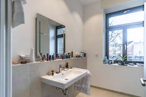 Stilvolles Wohnen im Bergkirchenviertel mit Balkon und Terasse/Mini-Garten – Lehrstr. 15, 65183 Mitte, Wiesbaden – Vorschaubild 3
