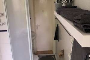Gepflegte teilmöblierte 2-Zimmer-Hochparterre-Wohnung mit Einbauküche in Kiel-Südfriedhof, Toplage – Winterbeker Weg 38, 24114 Südfriedhof, Kiel – Vorschaubild 13