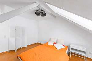 Loftartige Dachgeschosswohnung mit Galerie, Aufzug und TG-Stellplatz in Ludwigshafen-Mundenheim – 67065 Mundenheim, Ludwigshafen am Rhein – Vorschaubild 9