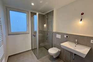 NEUBAU - Mit großzügiger Dachterrasse: 2-Zimmer-Staffelgeschoss-Wohnungen in HH-Bramfeld – Jahnkeweg 13a, 22179 Bramfeld, Hamburg – Vorschaubild 10