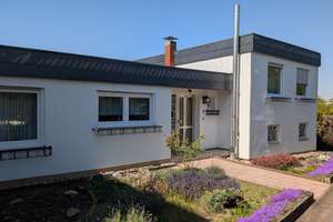 10 % reduziertes, schönes 5-Zimmer-Reihenendhaus in Saarbrücken - Fechingen, Nachtweide